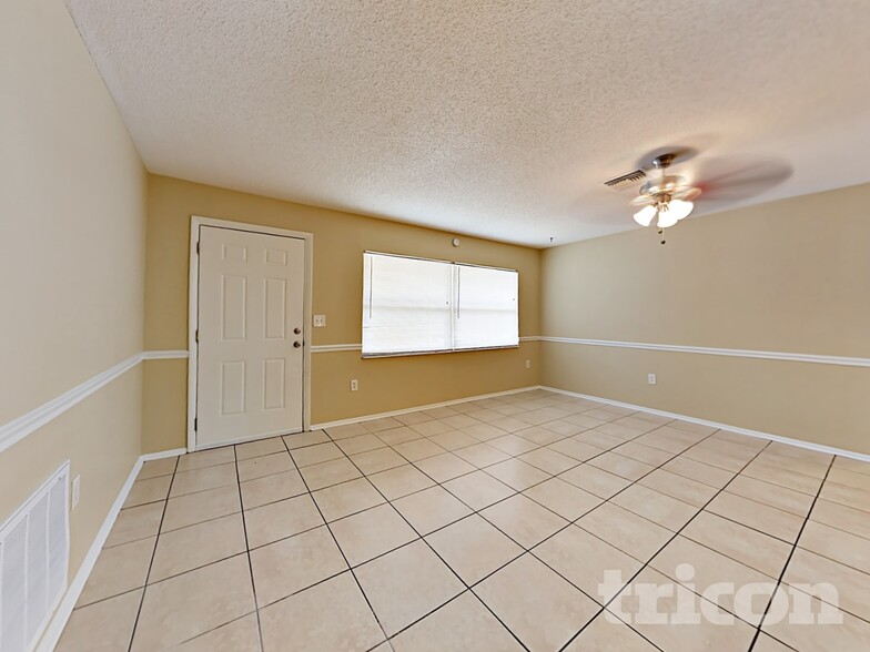 Building Photo - 6320 Moog Rd