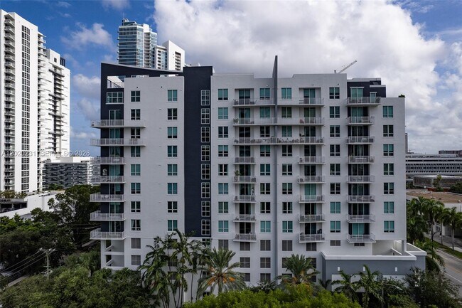 Building Photo - 2275 Biscayne Blvd