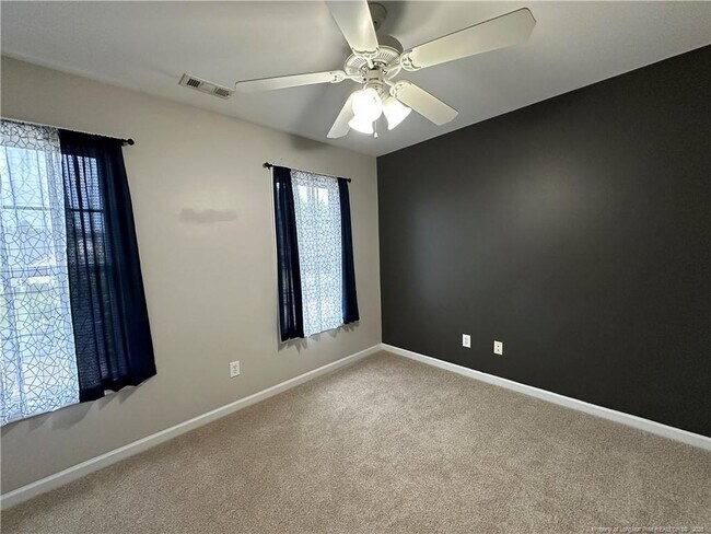 Building Photo - 3679 Pioneer Dr