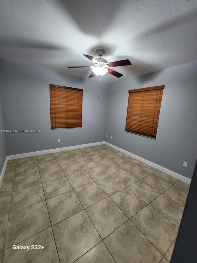 Building Photo - 3187 SW 143rd Pl