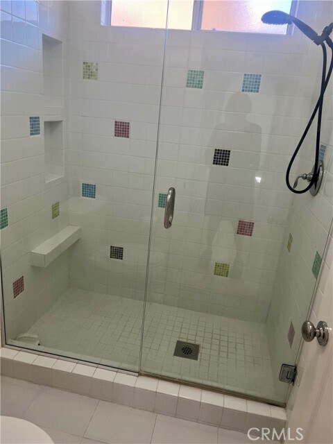 Building Photo - 5018 Evanwood Ave