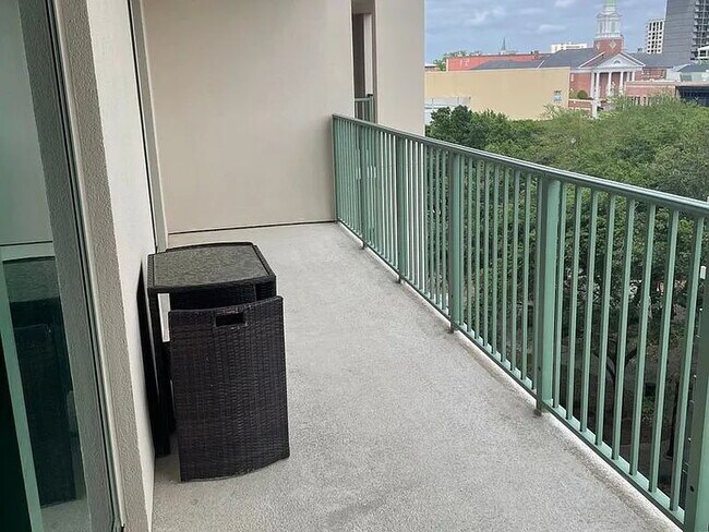 Building Photo - South Duval- Luxury apartment