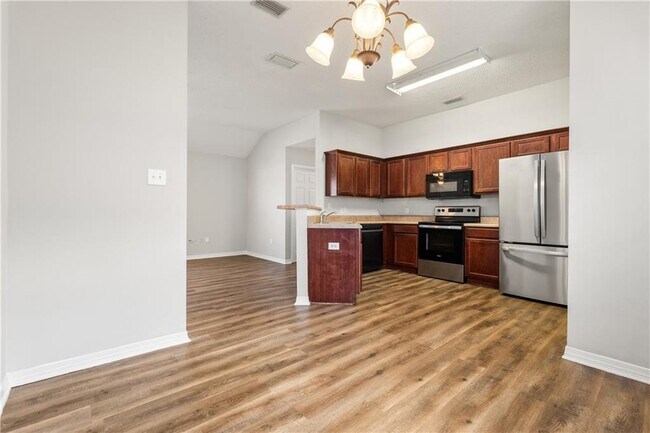 Building Photo - 2218 Summer Crossing