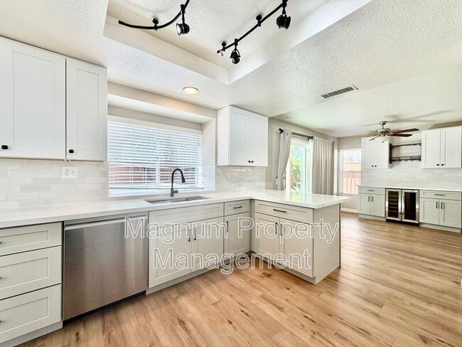 Building Photo - 25211 Corte Sombrero