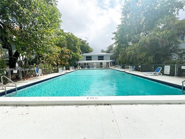 Building Photo - 7865 SW 57th Ave