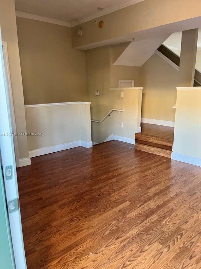 Building Photo - 2891 NE 185th St