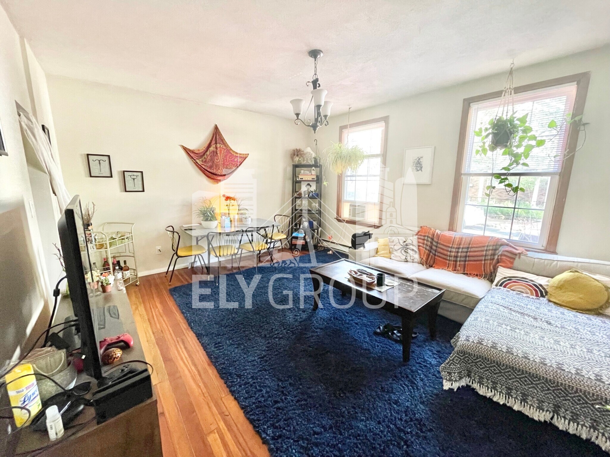 Building Photo - 76 Thorndike St