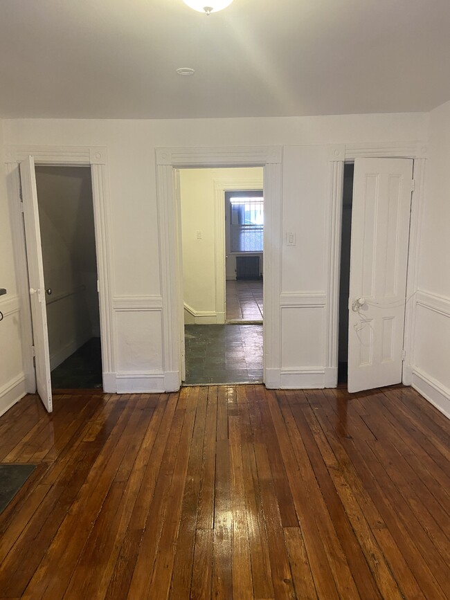 Primary Photo - 233A Clinton St