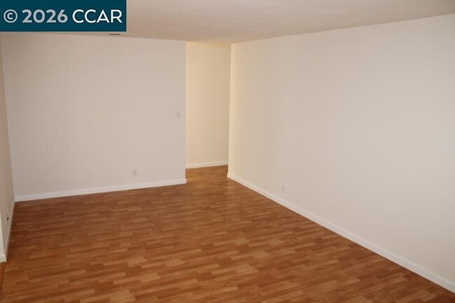 Building Photo - 2152 Blue Jay Cir