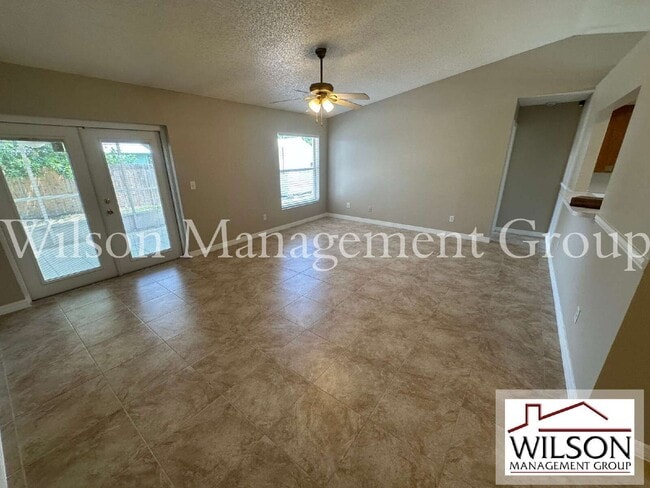 Building Photo - 660 Marlene Dr