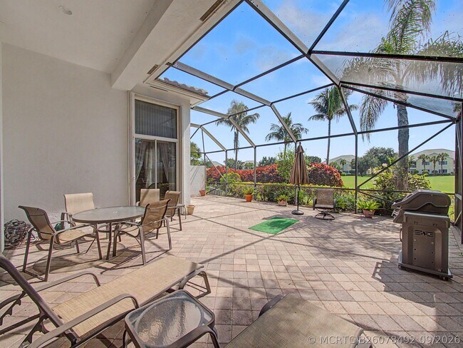 Building Photo - 121 Orchid Cay Dr