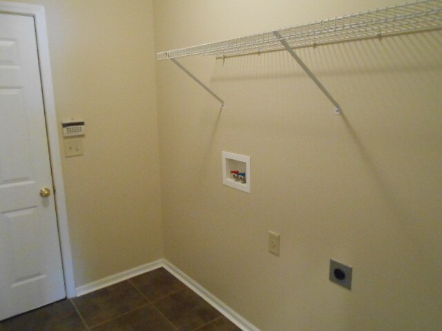 Building Photo - 8947 Creek View St