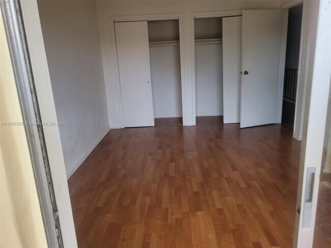Building Photo - 8475 SW 137th Ave