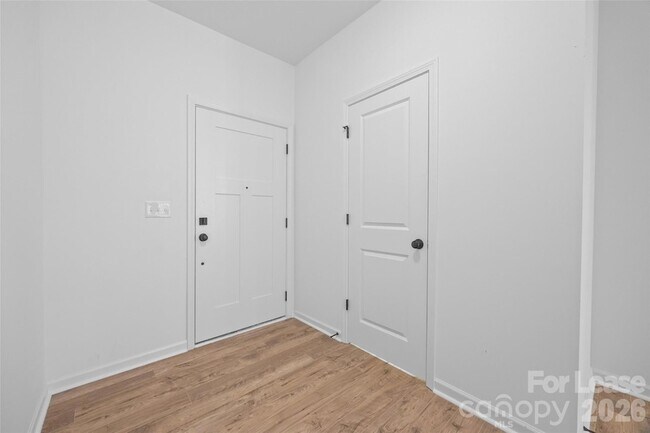 Building Photo - 328 Drawbar Dr