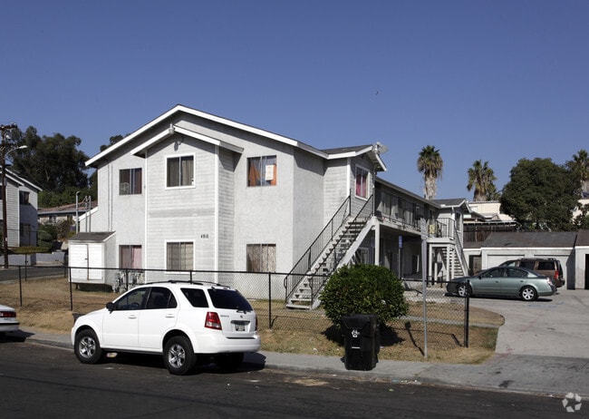 Building Photo - 4910-4920 Ocean View Blvd