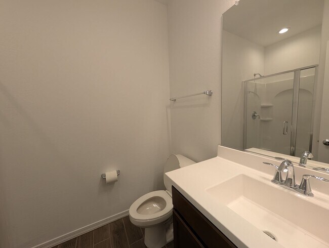 Building Photo - 4 Bedroom 3 Bathroom Parkside Los Cielos Home