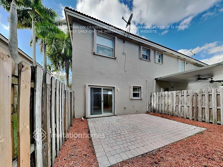 Building Photo - 22565 SW 89th Pl