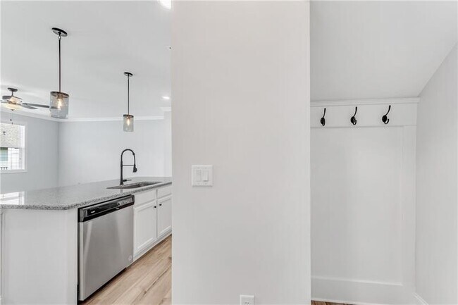 Building Photo - 4582 Cypress Pk Dr