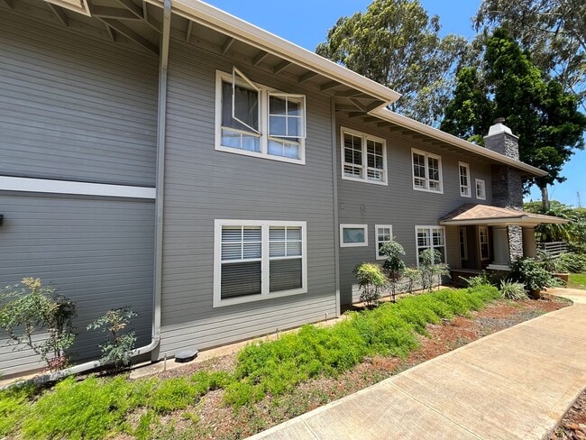 Building Photo - Hampton Court (Mililani Mauka) - Must see!!  3 bedrooms, central A/C, large 1745 sf, 2 story