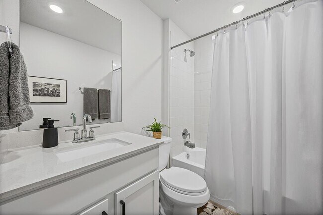 Building Photo - 20120 Andrew Johnson Dr