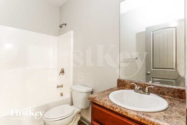 Building Photo - 866 Ivydale Ln SW