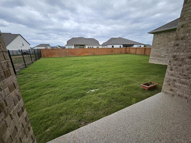 Building Photo - 104 Palatino Bend