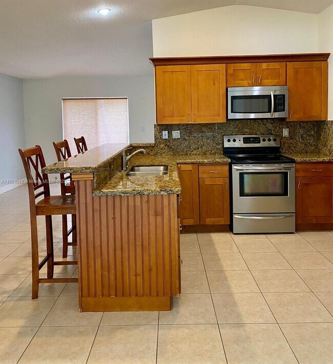 Building Photo - 14767 SW 141st Terrace