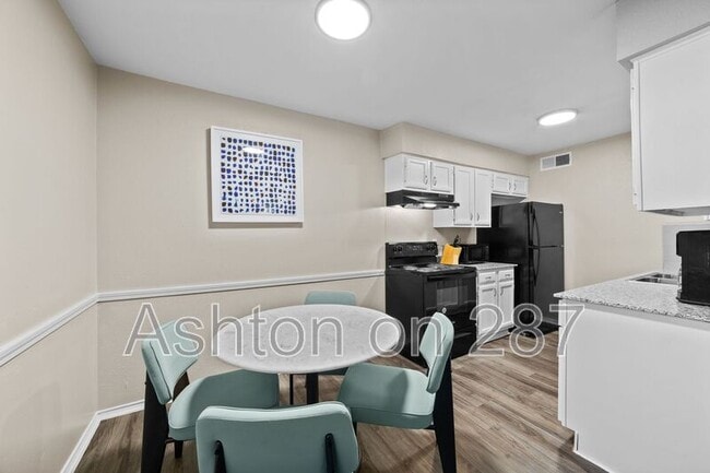 Building Photo - 1301 US-287