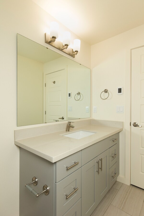 Building Photo - 2237 NW 59th-3