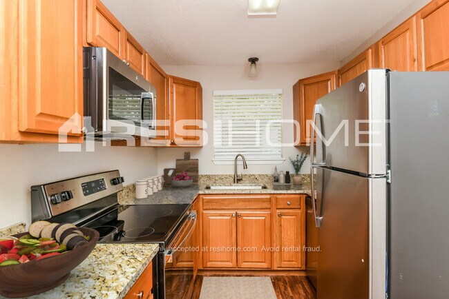 Building Photo - 6528 Bernadine St