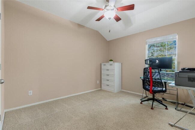 Building Photo - 1009 Rutherford Dr