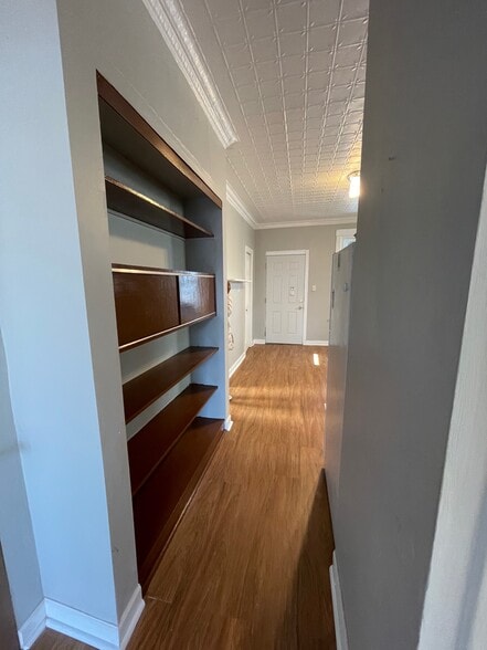 Building Photo - 2733 N Ridgeway Ave