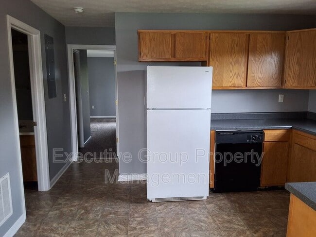 Building Photo - 110 Hurstfield Dr