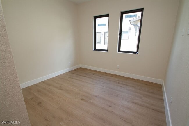 Building Photo - 5826 Jasper Wy