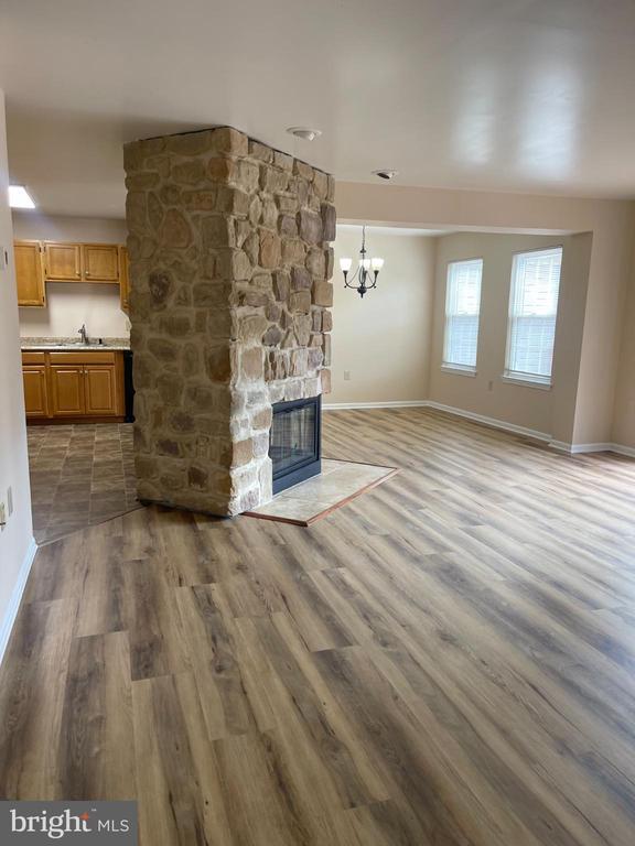 Building Photo - 4140 Hunters Hill Cir