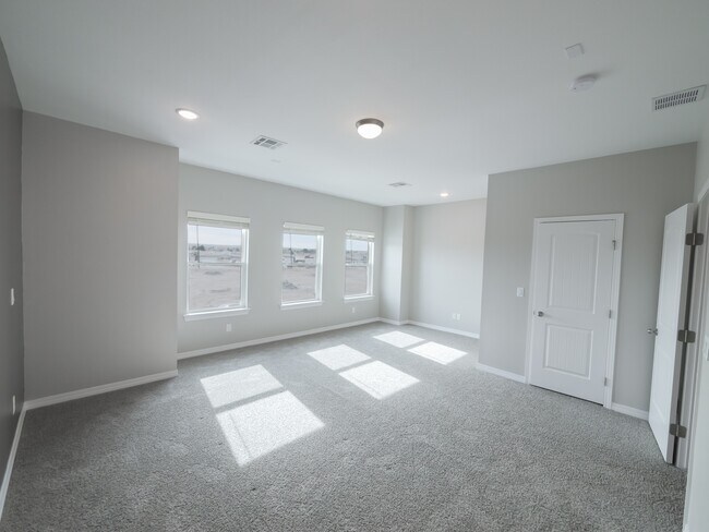 Building Photo - 905 Gulf Streams Ave