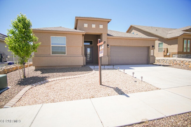 Building Photo - 6016 Hidden Acres Dr