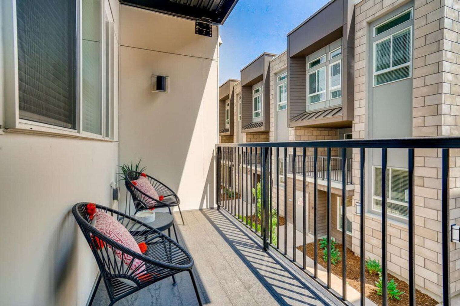 Building Photo - 13123 E 16th Ave