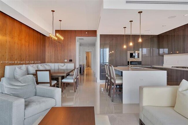 Building Photo - 3250 NE 188th St