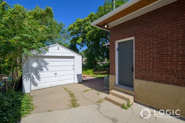 Building Photo - Incredible Basement Unit in Harrison UT