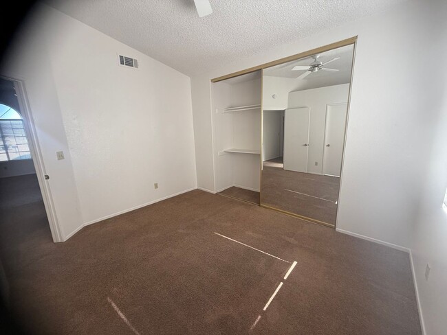 Building Photo - Victorville Home- Nice 2 Bedroom, 2 Bathro...