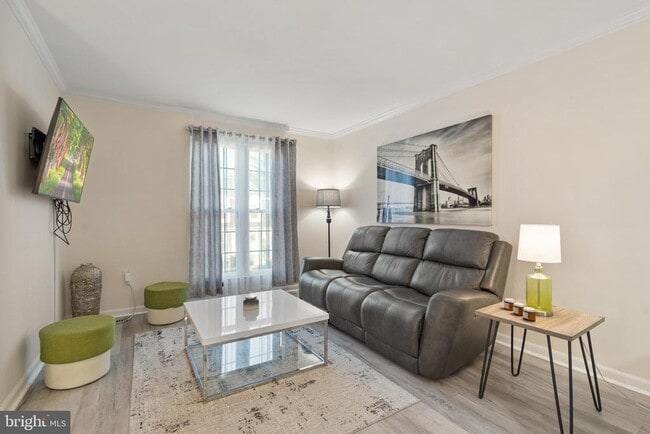 Building Photo - 10529 Reed's Landing Cir