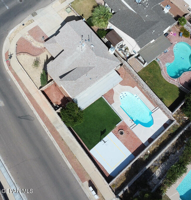 Building Photo - 6696 Dakota Ridge Dr