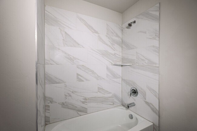 Building Photo - Brand New 4 Bed For Lease in Sara Park