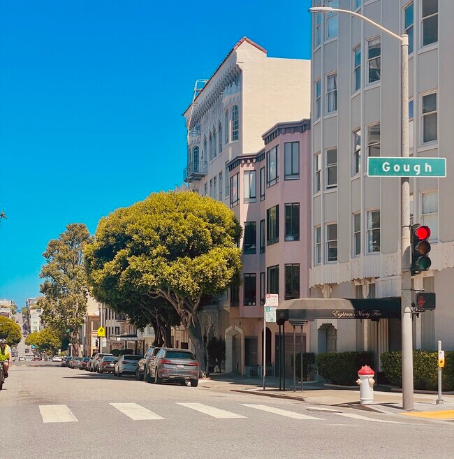 Building Photo - 1885 Pacific Ave