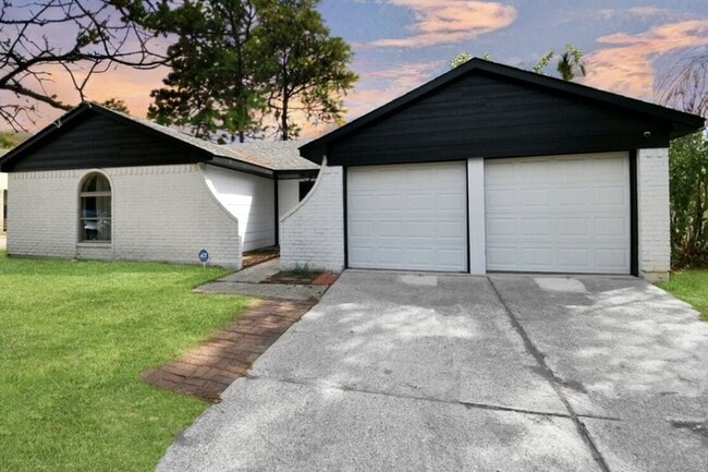 Building Photo - 5706 Sunnygate Dr