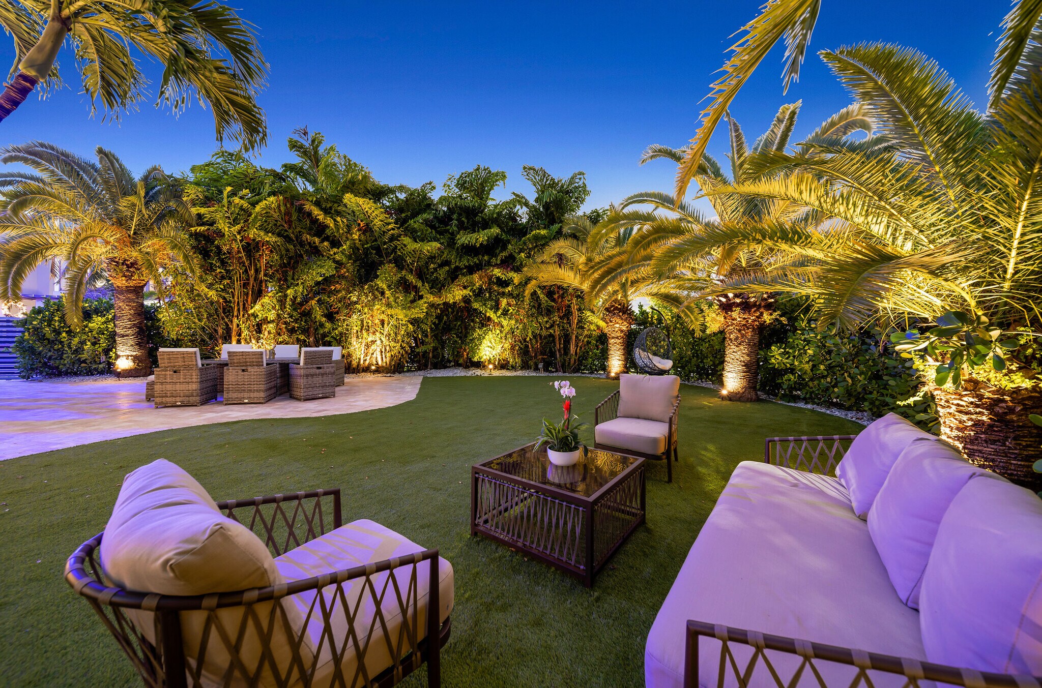 Building Photo - 1800 SW 5th Ave