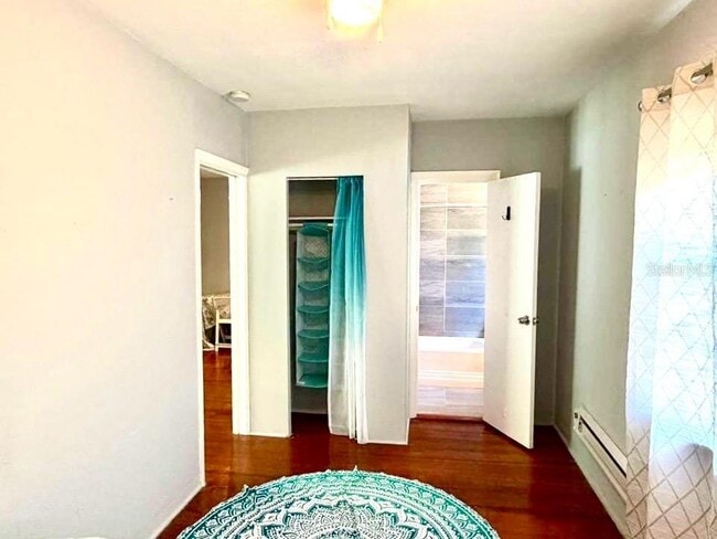 Building Photo - 1761 1/2 13th Ave S