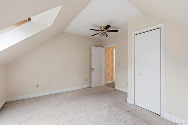 Building Photo - 11 Oakdale Manor