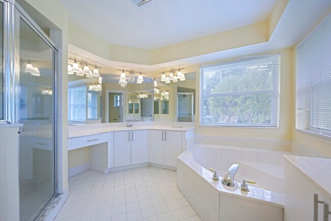 Building Photo - 248 Bluejay Ln